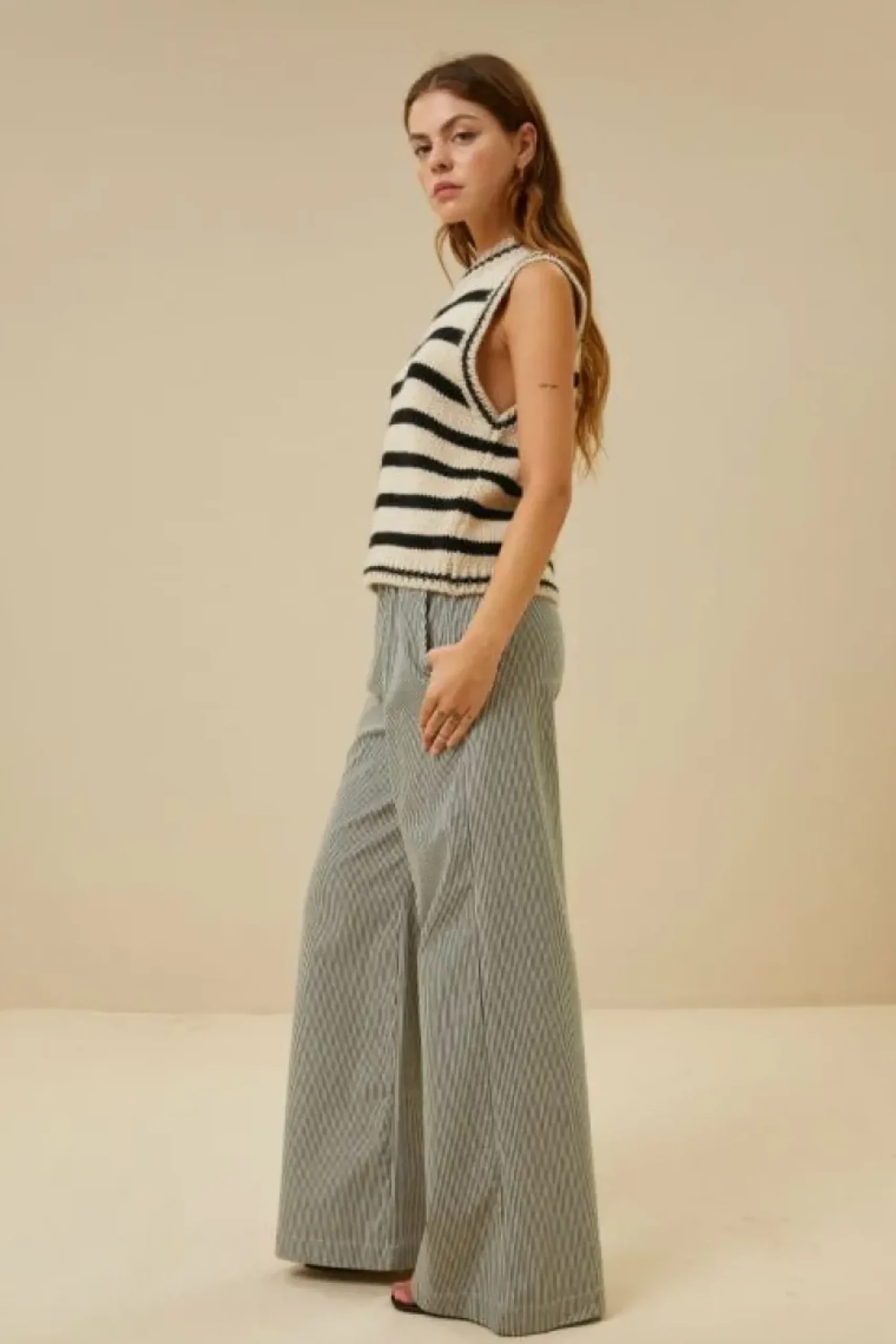 By bar Truien*billy top | sand