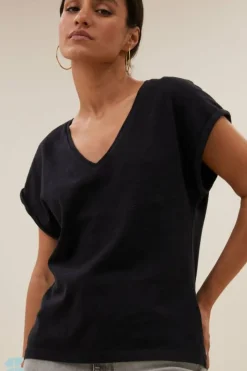By bar Tops & Shirts*momi logo top | jet black