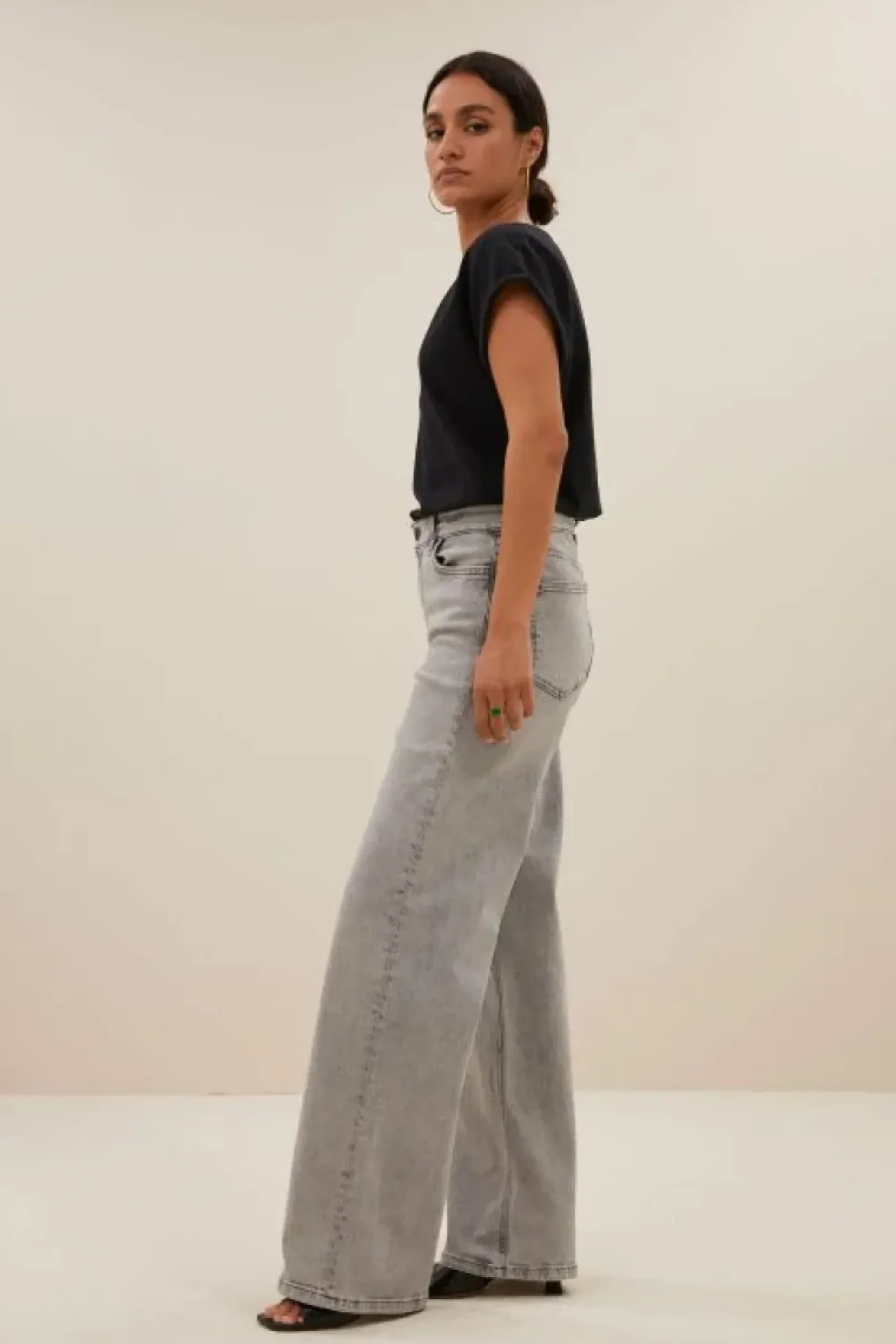 By bar Tops & Shirts*momi logo top | jet black