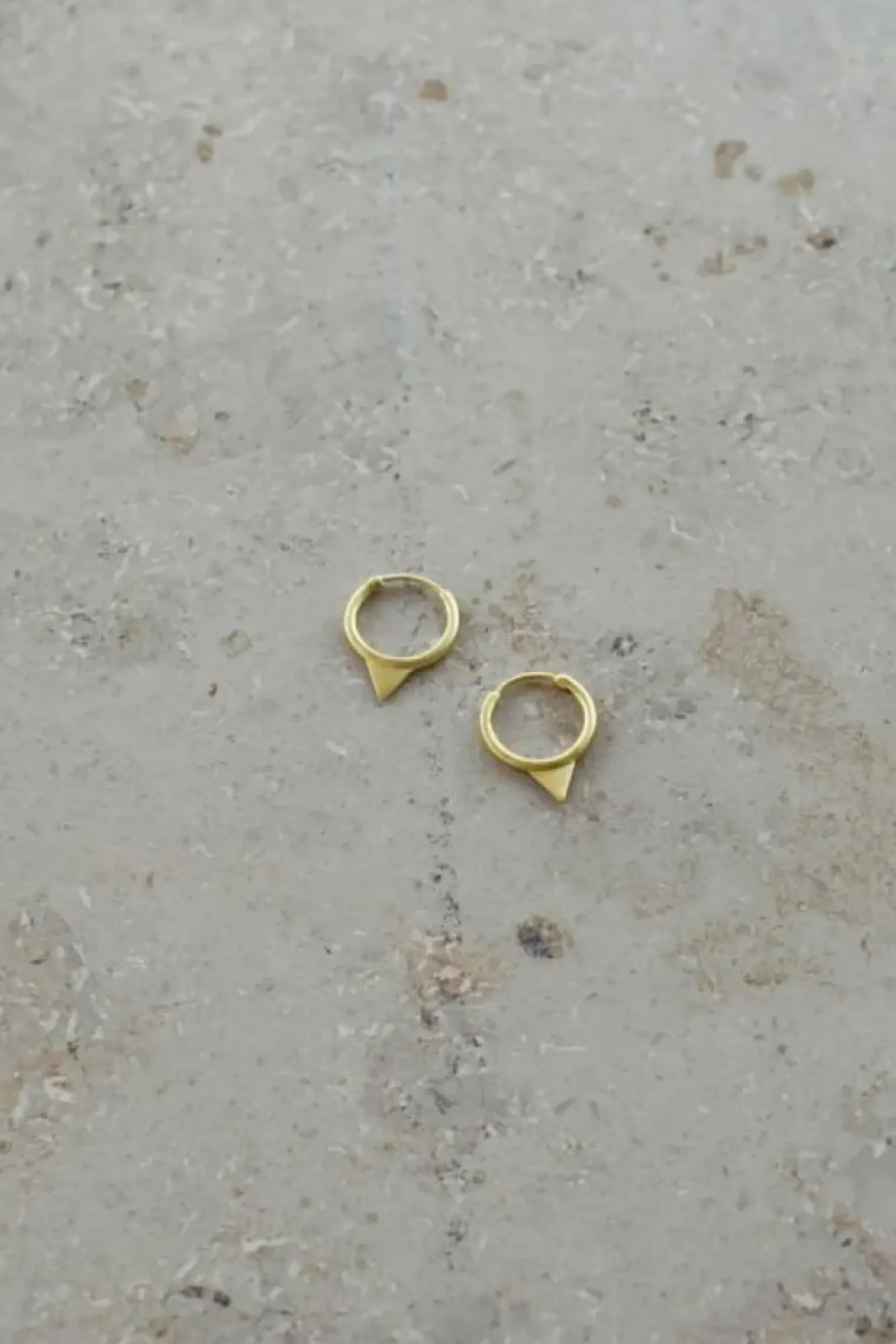 By bar Oorbellen|Sieraden*pd triangle | gold