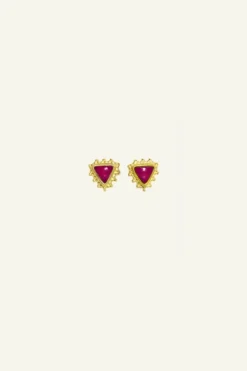 By bar Oorbellen*PD triangle stud earring | ruby